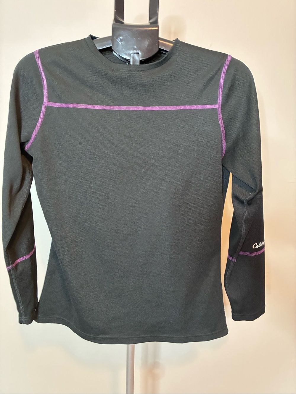 Cabela’s Women’s Med Black Performance Base Layer Top Purple Contrast Stitching